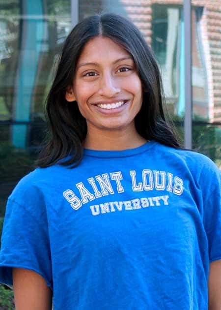 A headshot of Riya Aradhyula